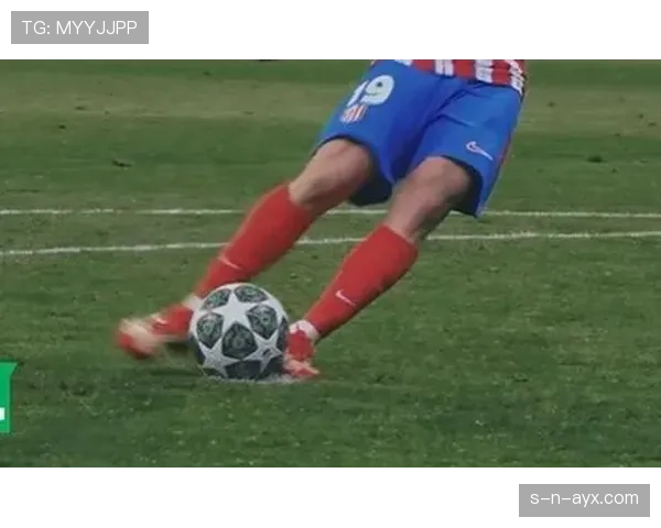 Foden左脚精准制胜,精彩射门点燃赛场激情