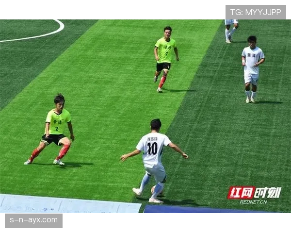 亚运会足球赛激战正酣：多场对决上演传奇时刻，精彩表现引爆全场