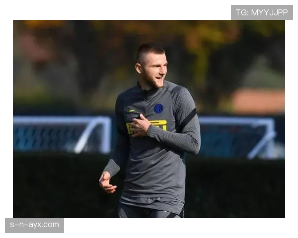 什克里尼亚尔关键表现成球队赛季前景焦点，备受瞩目