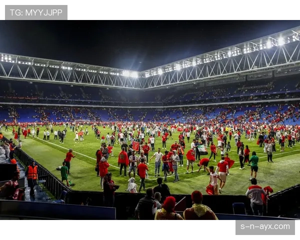 世界杯官方比赛球发布，揭幕战点燃全球球迷激情