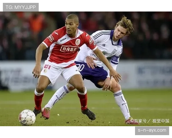 亨克前锋新赛季表现稳健，进攻潜力引关注